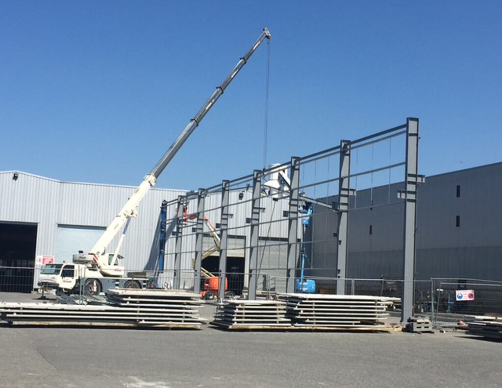 Extension du hall de production